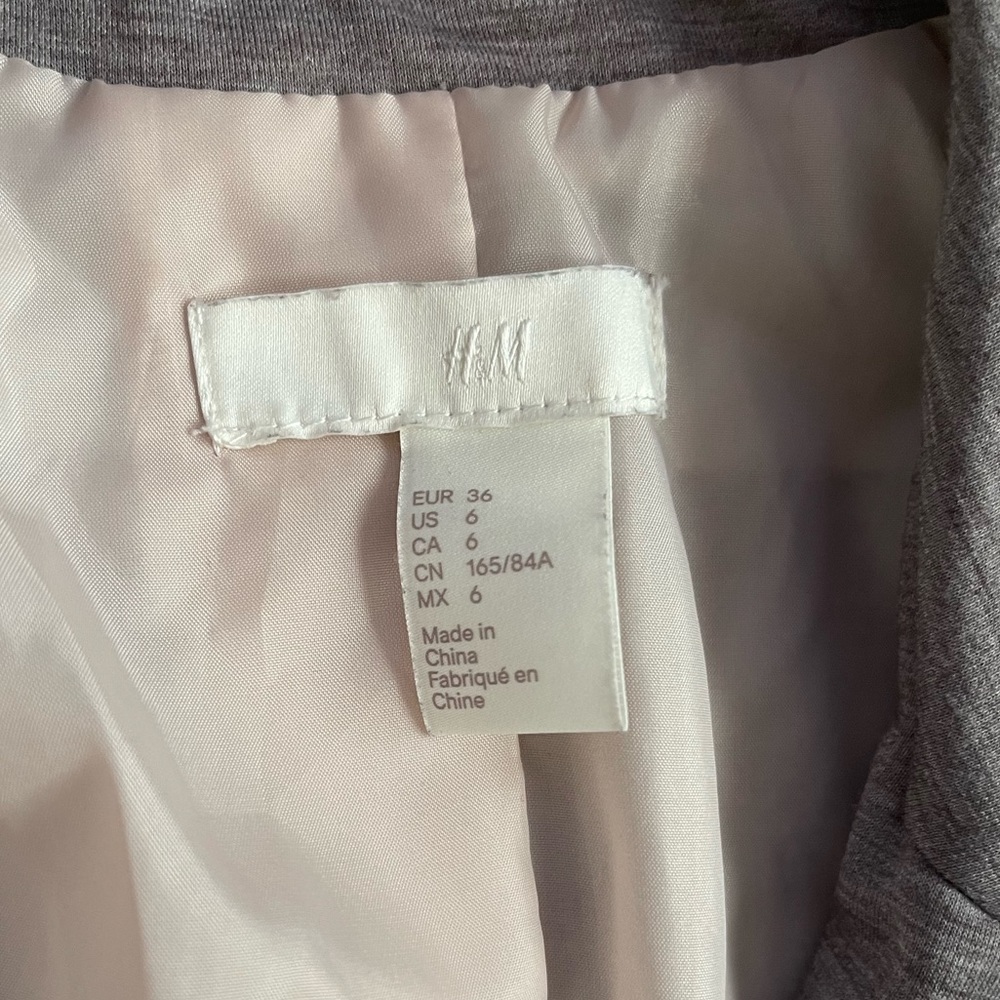 H&M Structured Blazer - Picture 6 of 8
